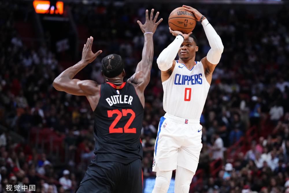 在比賽的尾 在比賽的尾