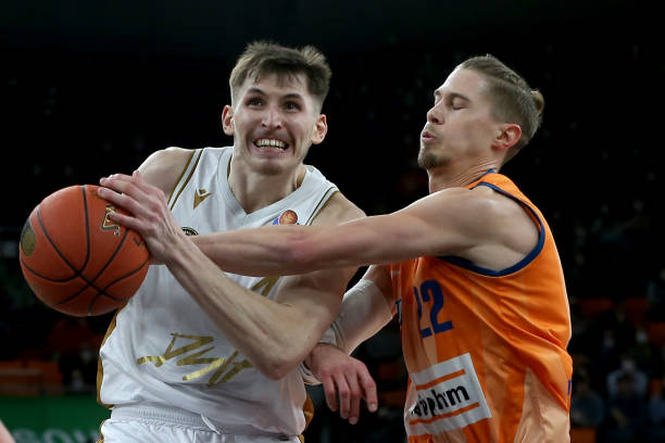 减少与兵役 减少与兵役