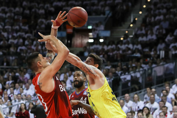 让人追三 让人追三